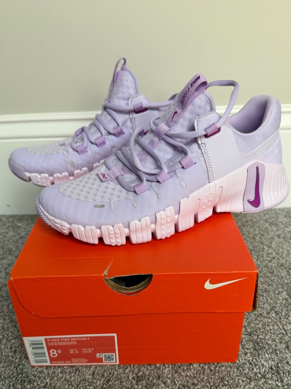 NWB Nike Women’s Free Metcon 5